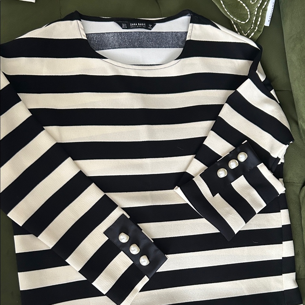 Black and Ivory Striped Top with Pearl Button Accents. Zara new without tags